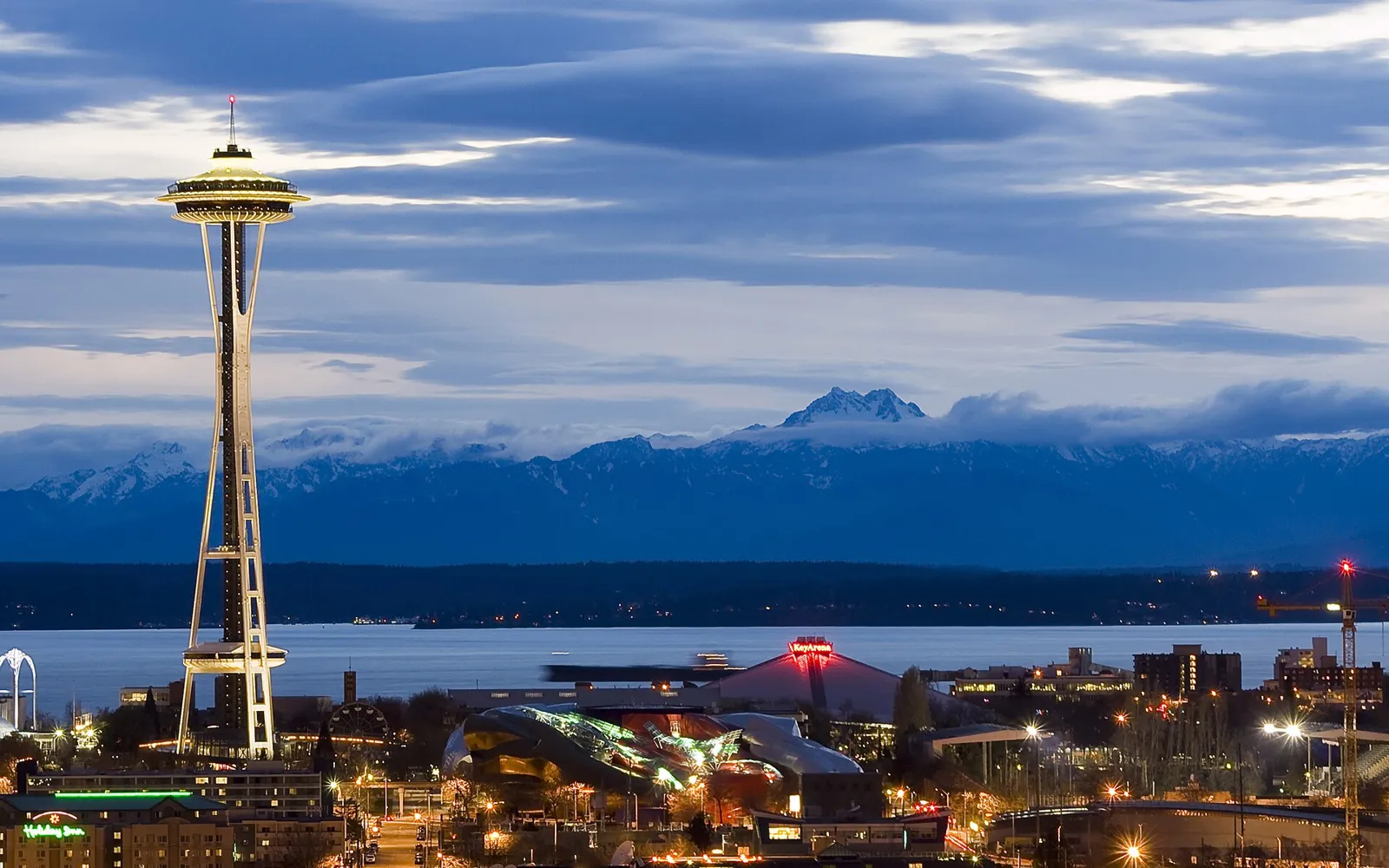 "One Race Day, a 7-Day Journey"… Seattle Marathon on November 29, Entry Fee 187.49 Dollars