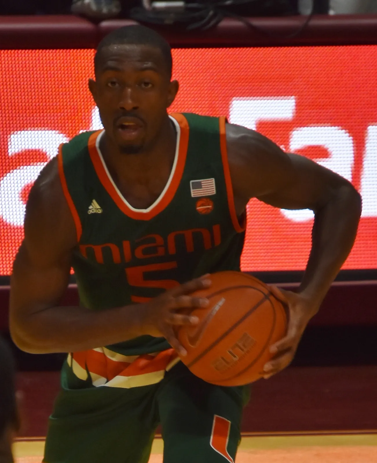 203cm Big Man Replaced by 195cm… Jeonggwanjang's Stand-In Davon Reed, 122 NBA Games